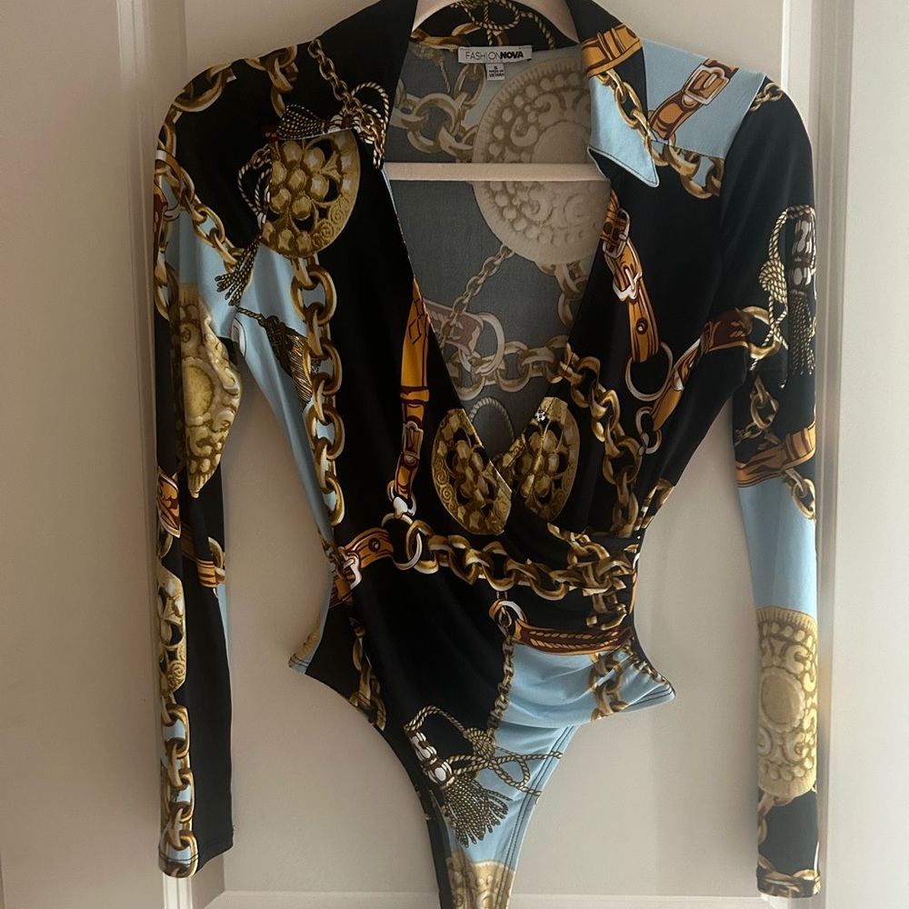 Fashion Nova bodysuit blouse
